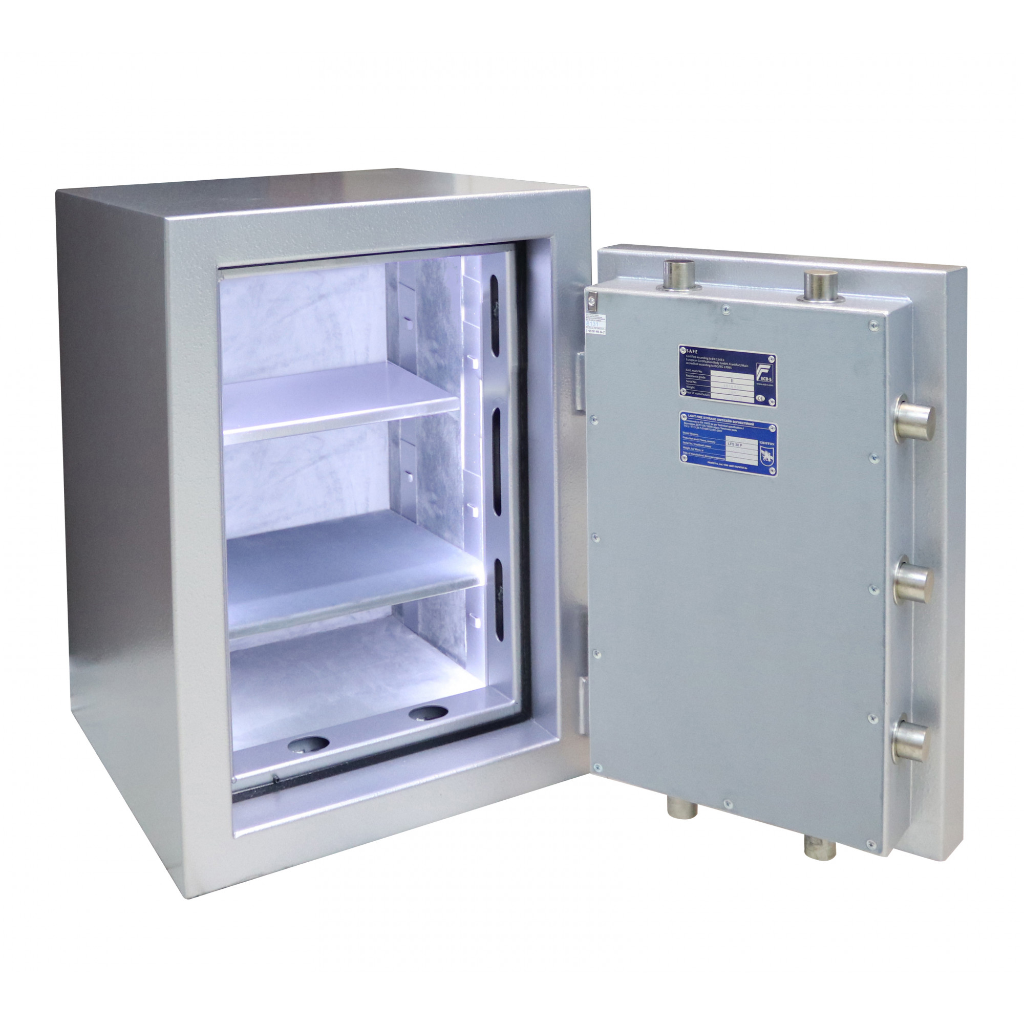 CLE II.68.E MAX SILVER_4_1-2000×2000