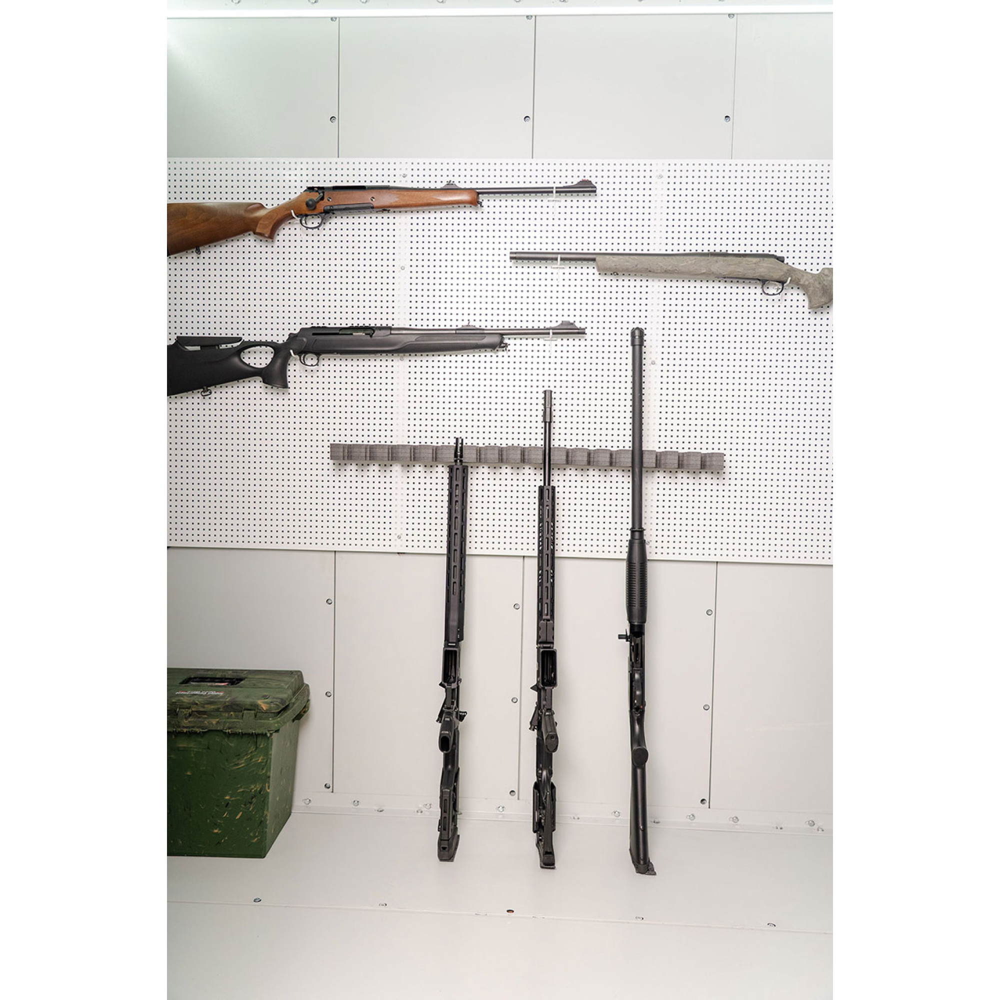 Resist EuroVault_Grad1-2000×2000 (15)